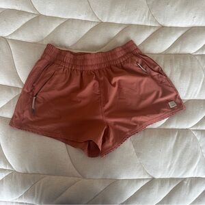 Vuori Dash 3" Shorts - Women's